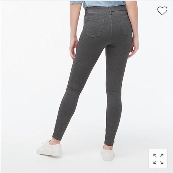 ✨ J Crew Pull On Gigi Pants✨ - Picture 2 of 5